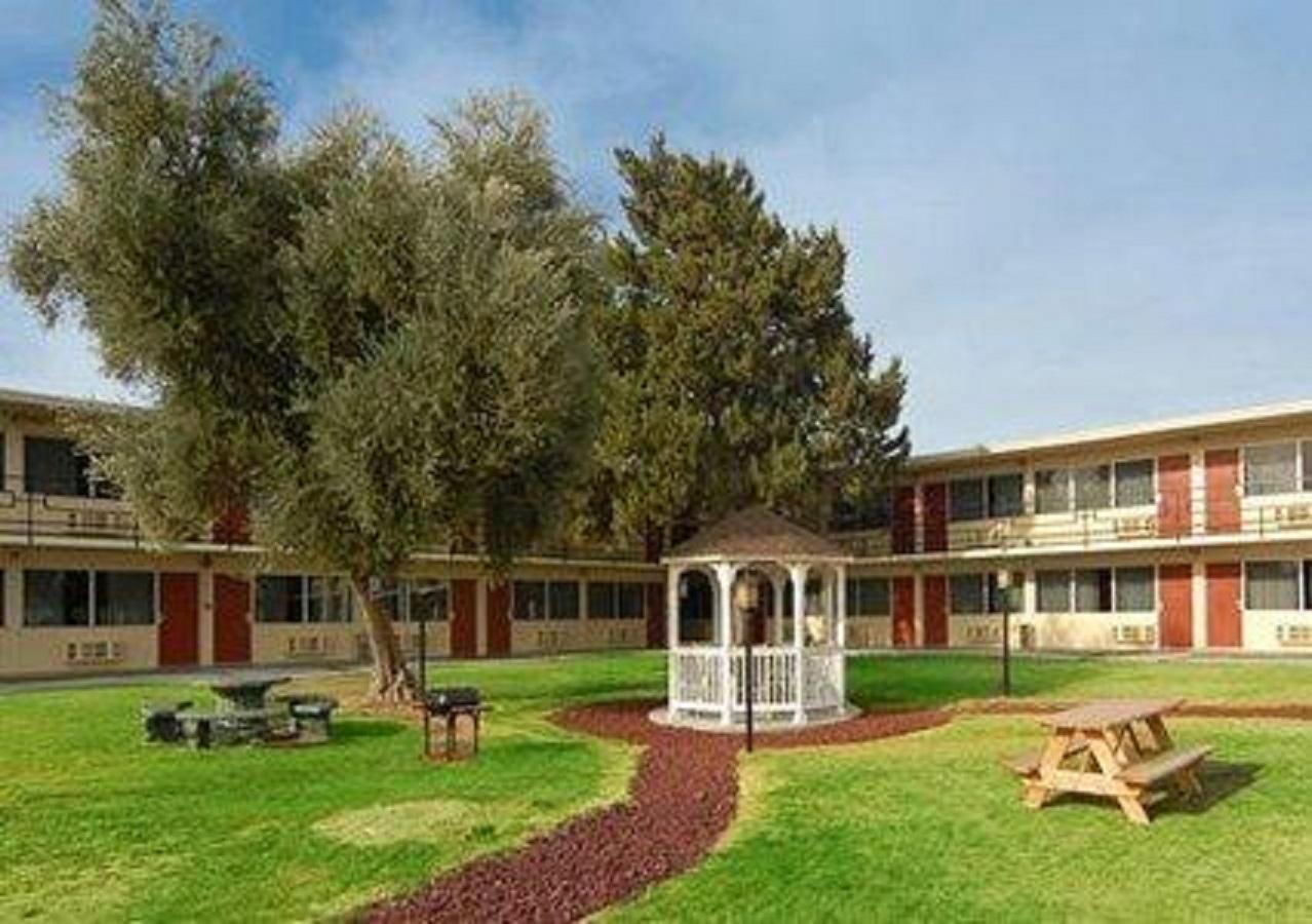 Quality Inn On Historic Route 66 Barstow Dış mekan fotoğraf